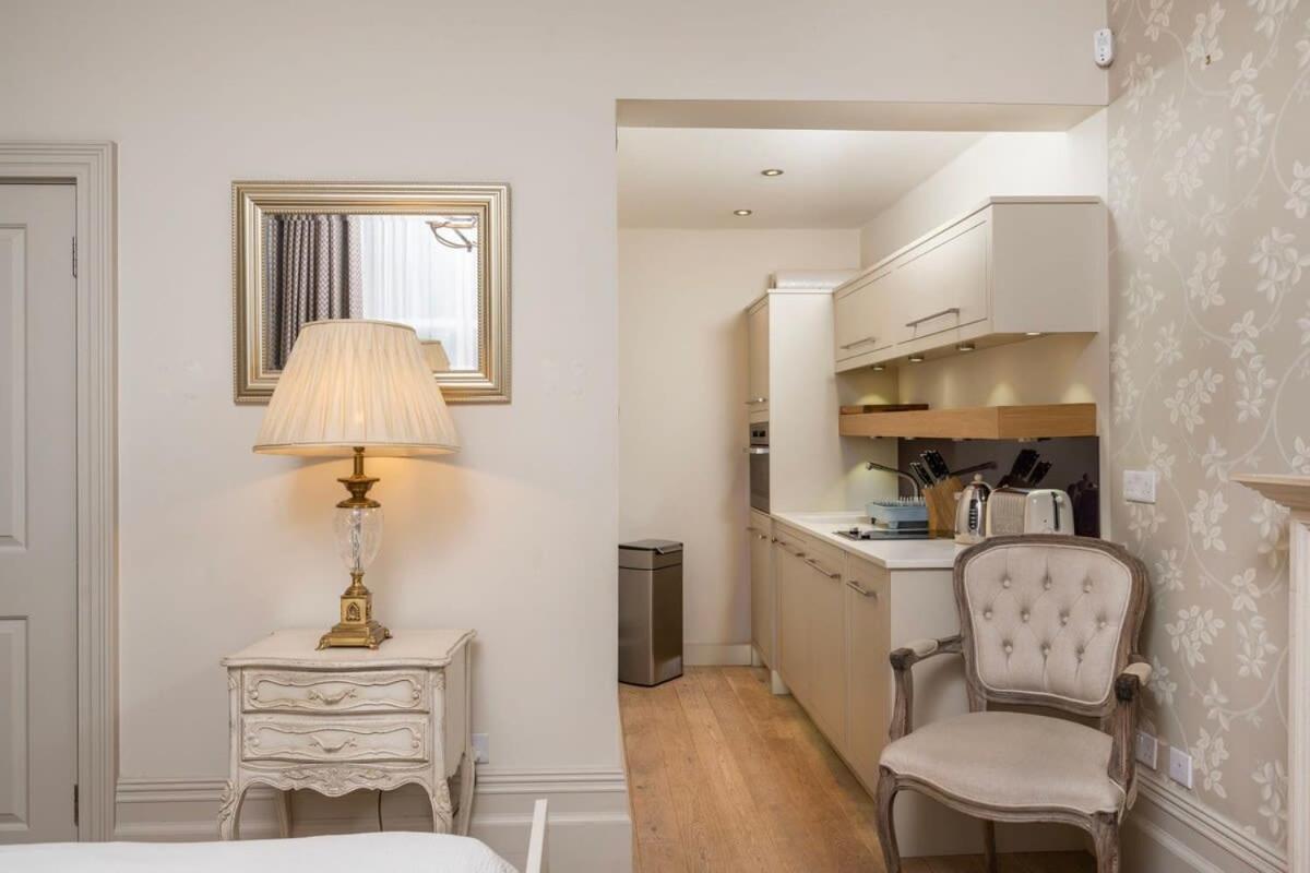 Charming Chelsea Studio Your Cozy Urban Retreat London Exterior photo